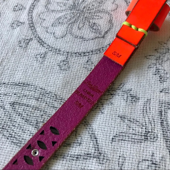 NEW Lucky Brand studded neon orange skinny belt - Picture 3 of 3